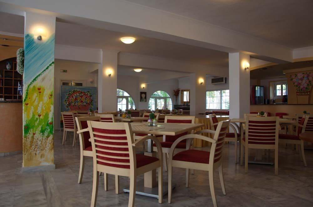 Hotel Olympion Melathron à Platamonas Extérieur photo