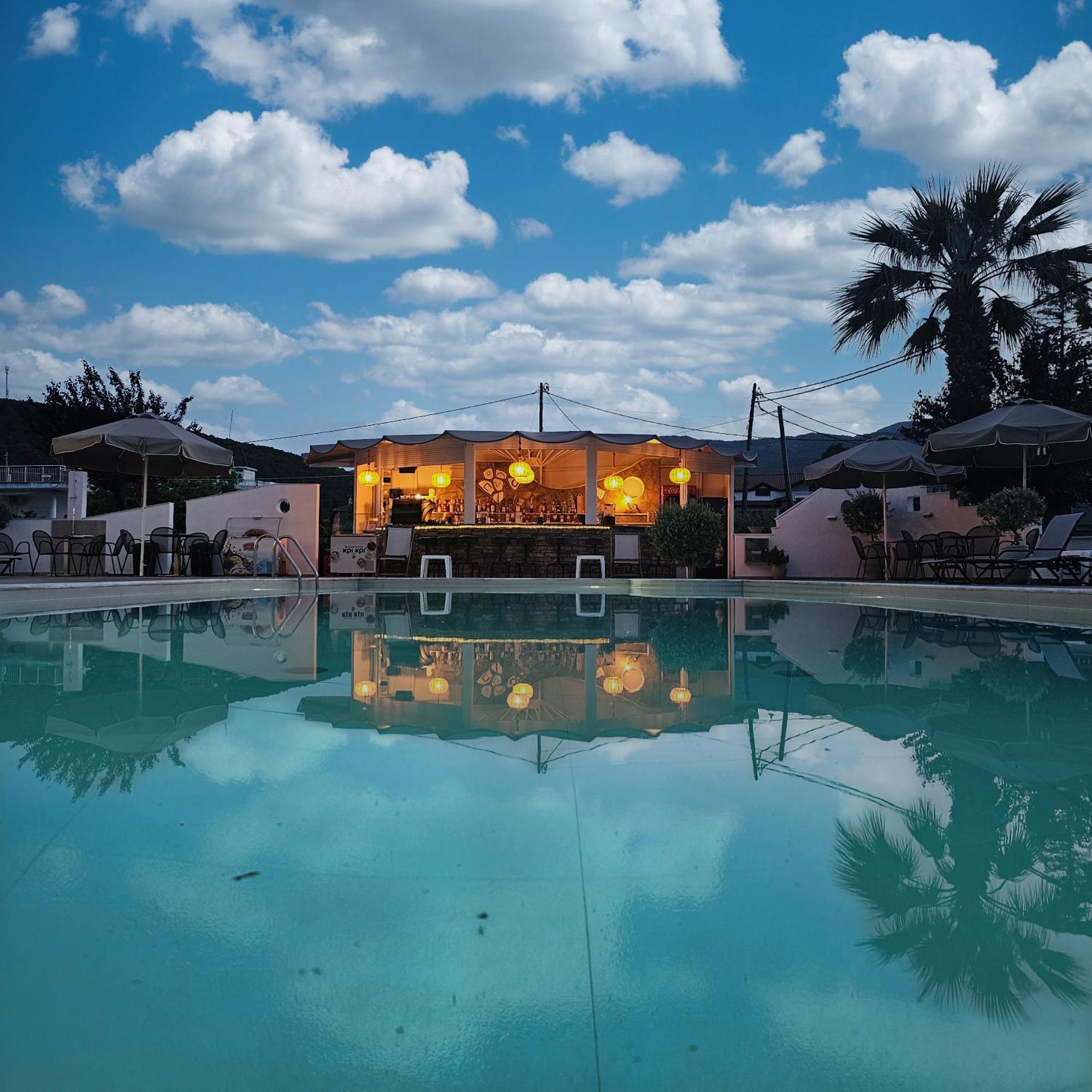 Hotel Olympion Melathron à Platamonas Extérieur photo